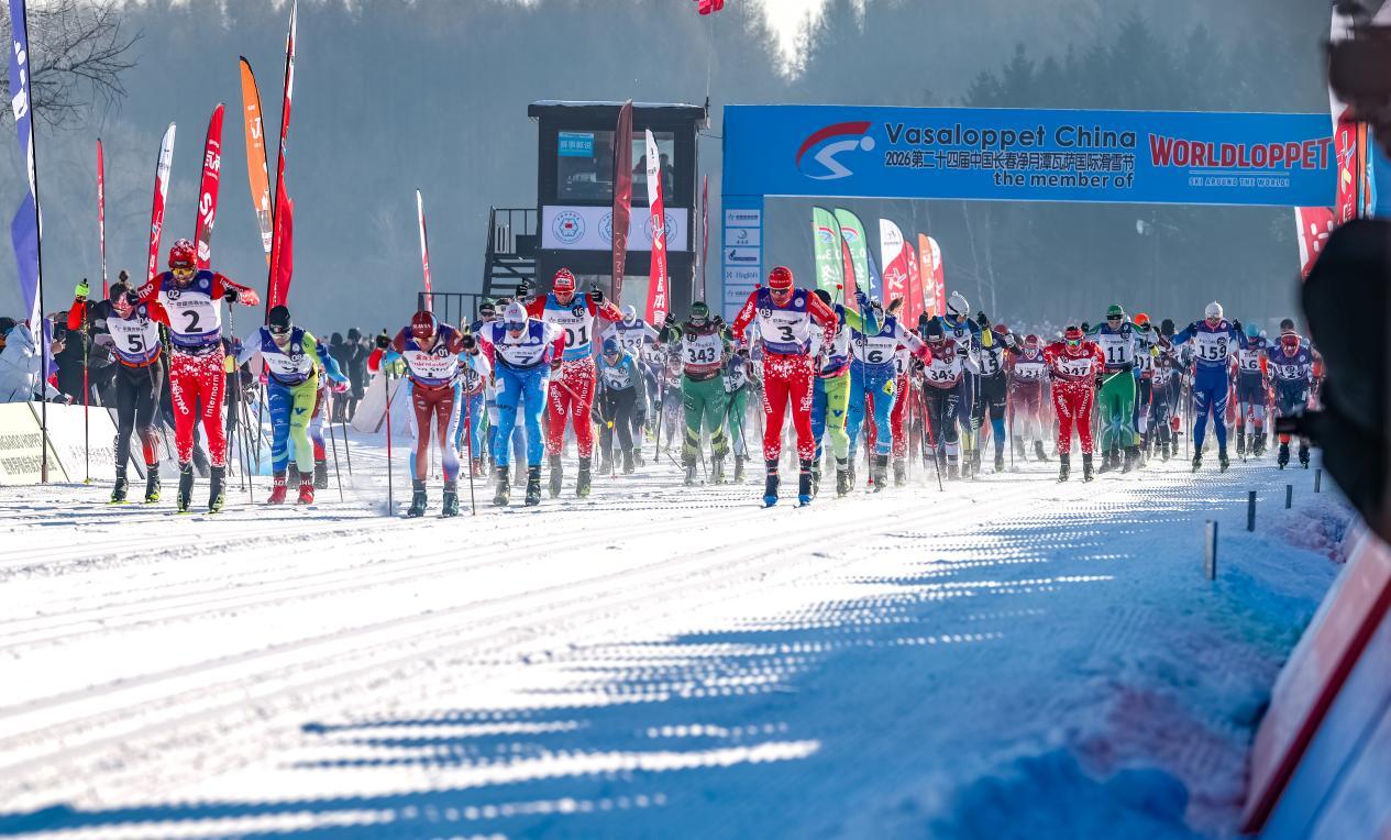 乐鱼电脑版官网-看“冰雪顶流”吉林如何玩转“以赛促游”