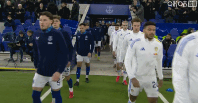 乐鱼电脑版官网-埃弗顿1-1利兹联，巴里破门，贾斯廷建功