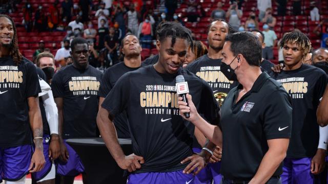 乐鱼电脑版官网-小米球宛若翻版霍勒迪 沃顿人尽其才或助国王翻身