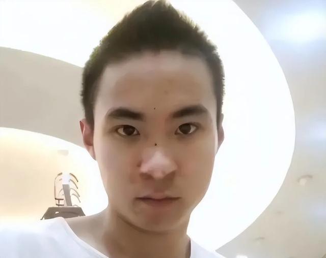 乐鱼体育登录-2019年,滴滴司机钟元被执行死刑,死前害怕不已,后悔来不及了