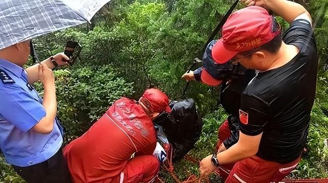 乐鱼体育登录-2019年,滴滴司机钟元被执行死刑,死前害怕不已,后悔来不及了